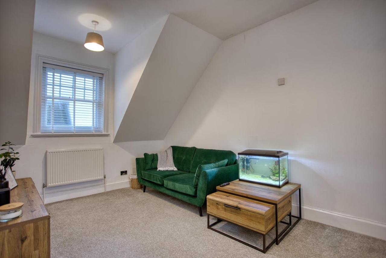 Wonderful West End - Parking Inc Apartment Фолкстон Екстериор снимка
